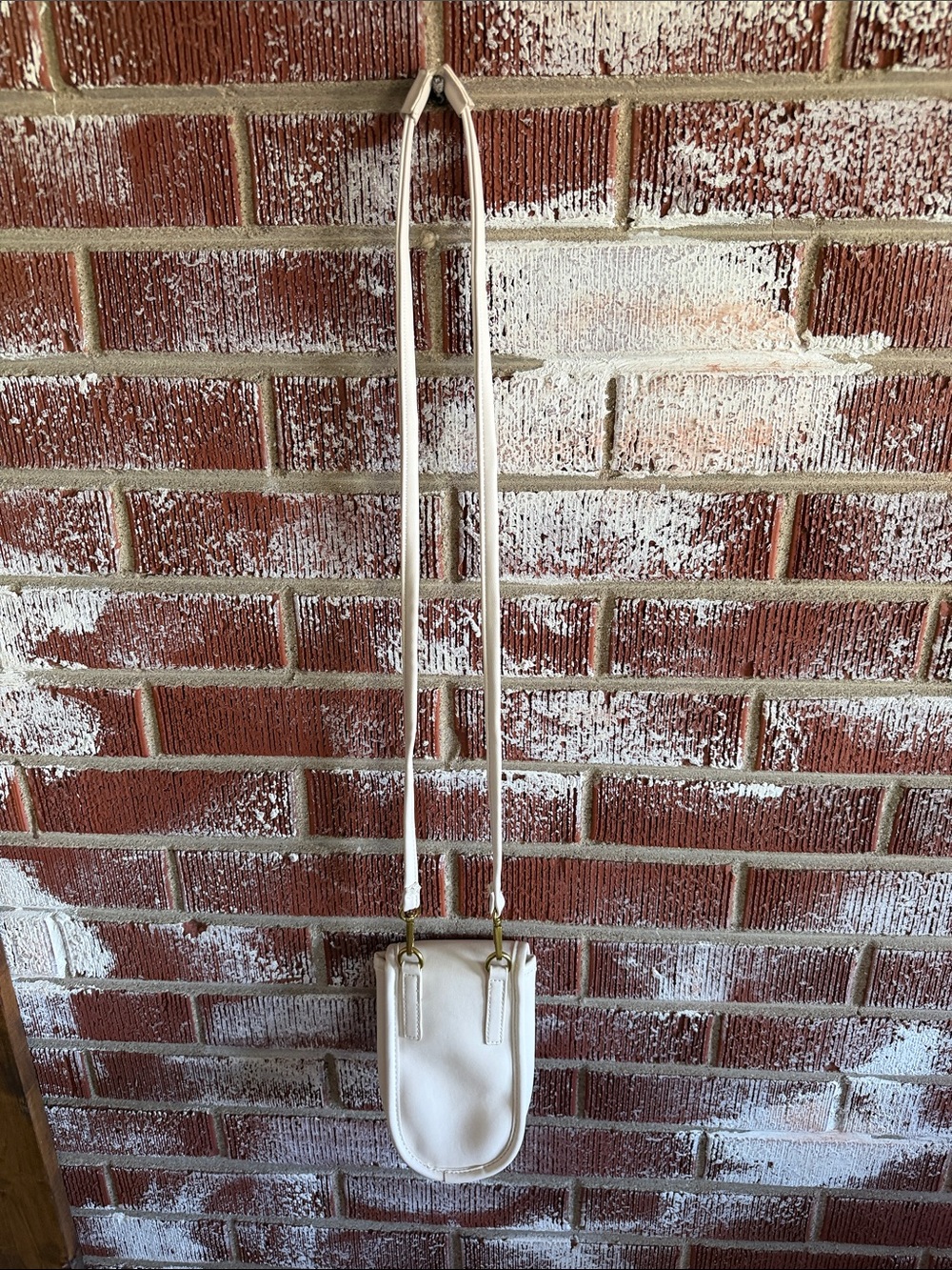 Anthropology Cream Mini Crossbody Bag Faux Leather Gold Hardware Boho Minimalist - Picture 4 of 5